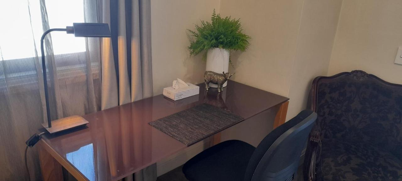 Heritage Towers Apartment Оукланд Екстериор снимка