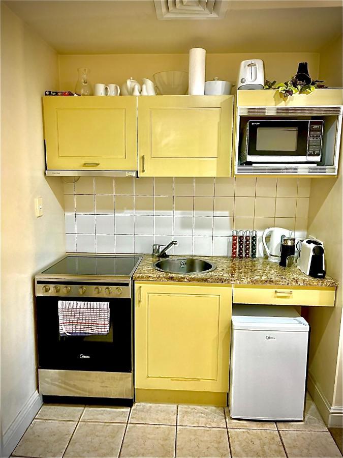 Heritage Towers Apartment Оукланд Екстериор снимка